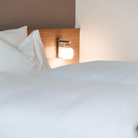 Hotel Reischach Brunico Bagian luar foto