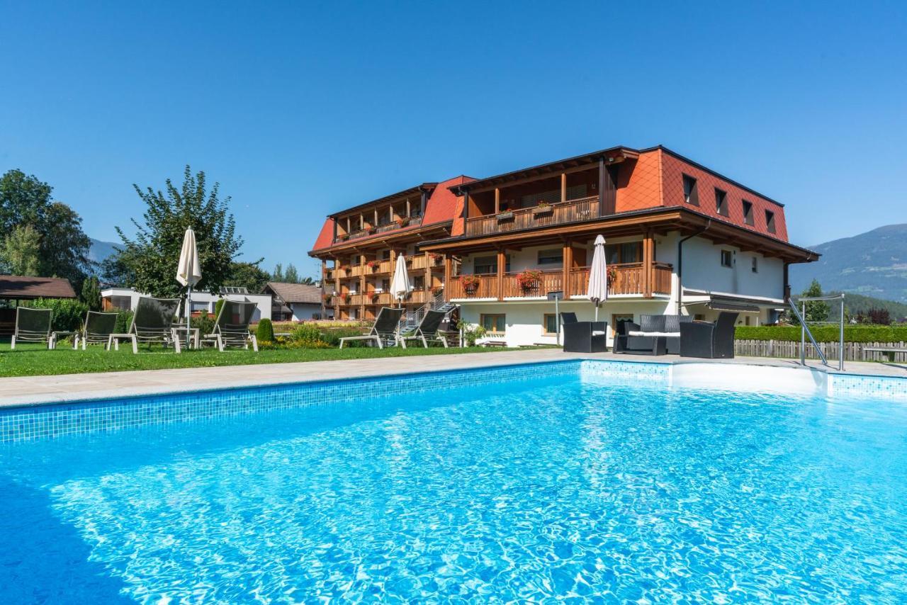 Hotel Reischach Brunico Bagian luar foto