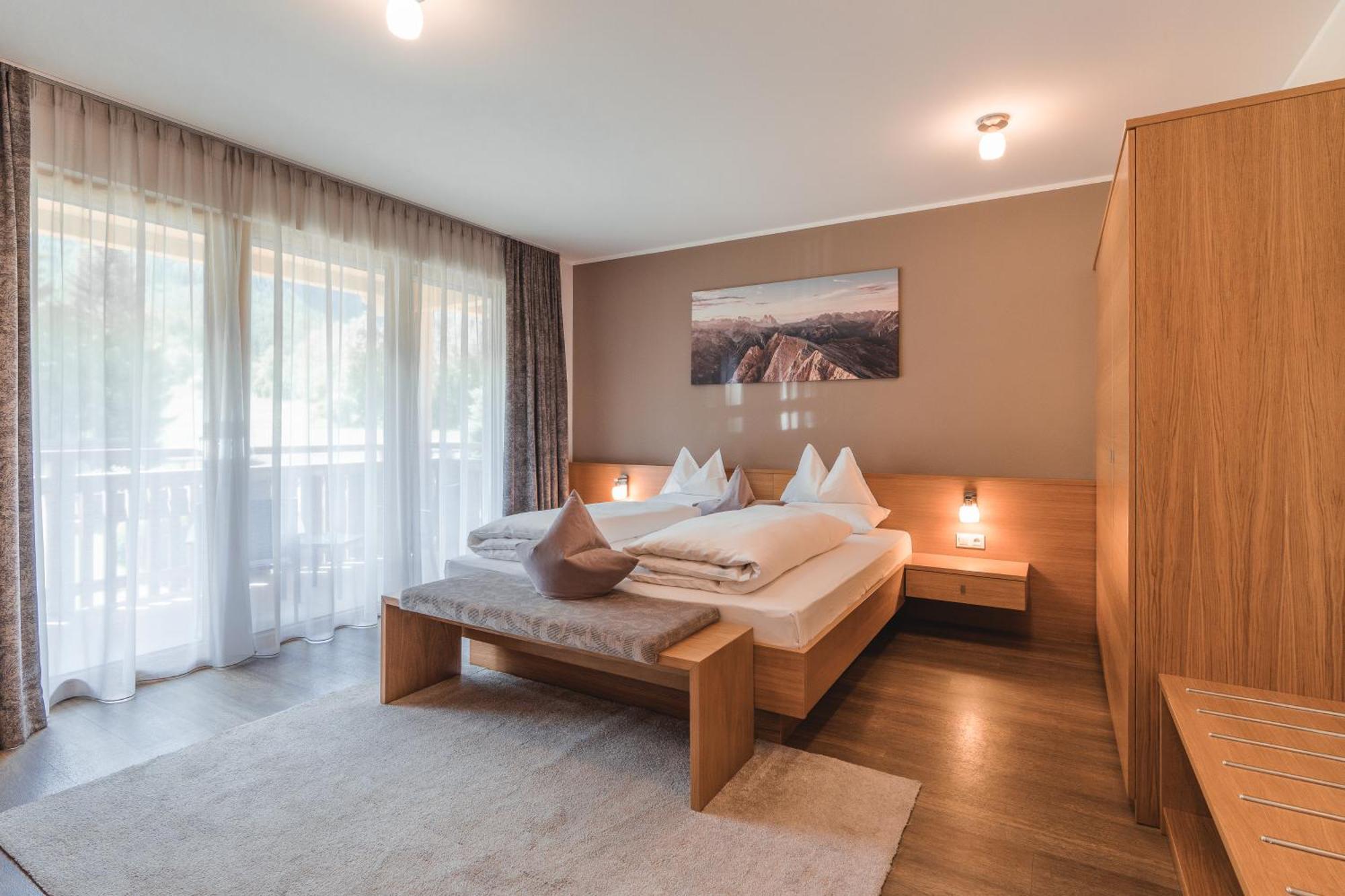 Hotel Reischach Brunico Bagian luar foto