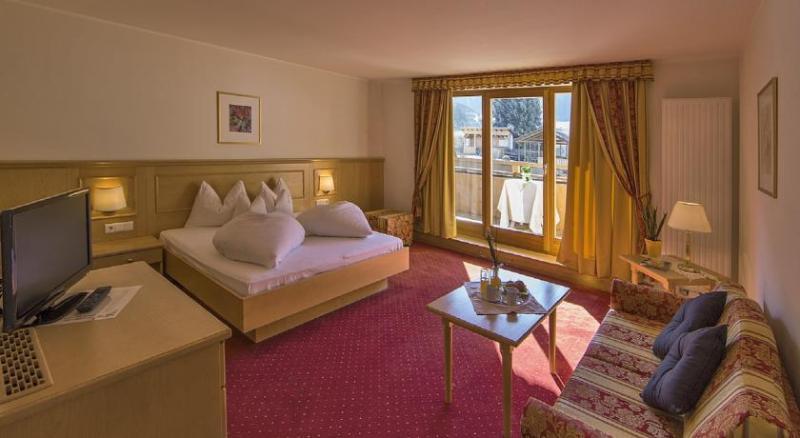 Hotel Reischach Brunico Bagian luar foto