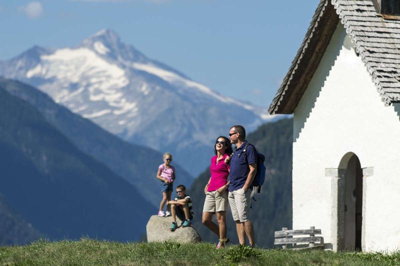 Hotel Reischach Brunico Bagian luar foto