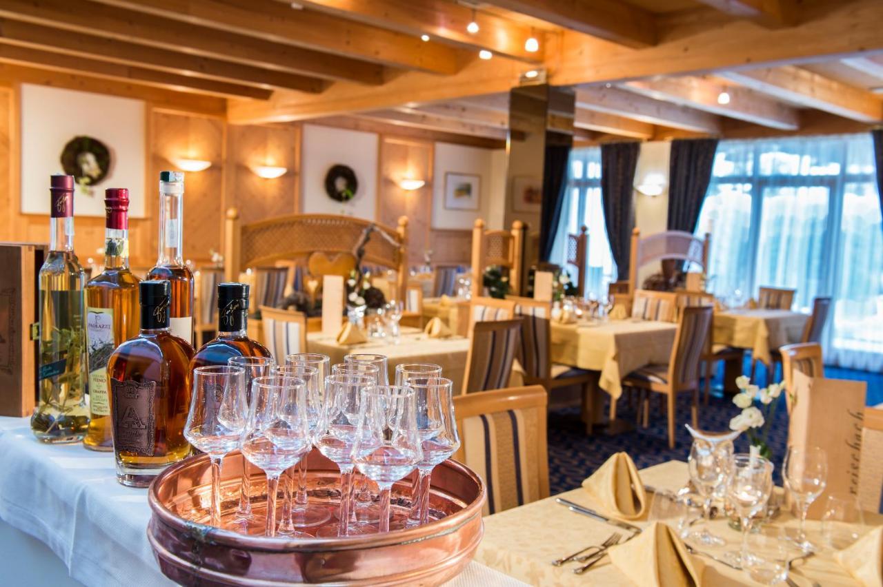 Hotel Reischach Brunico Bagian luar foto