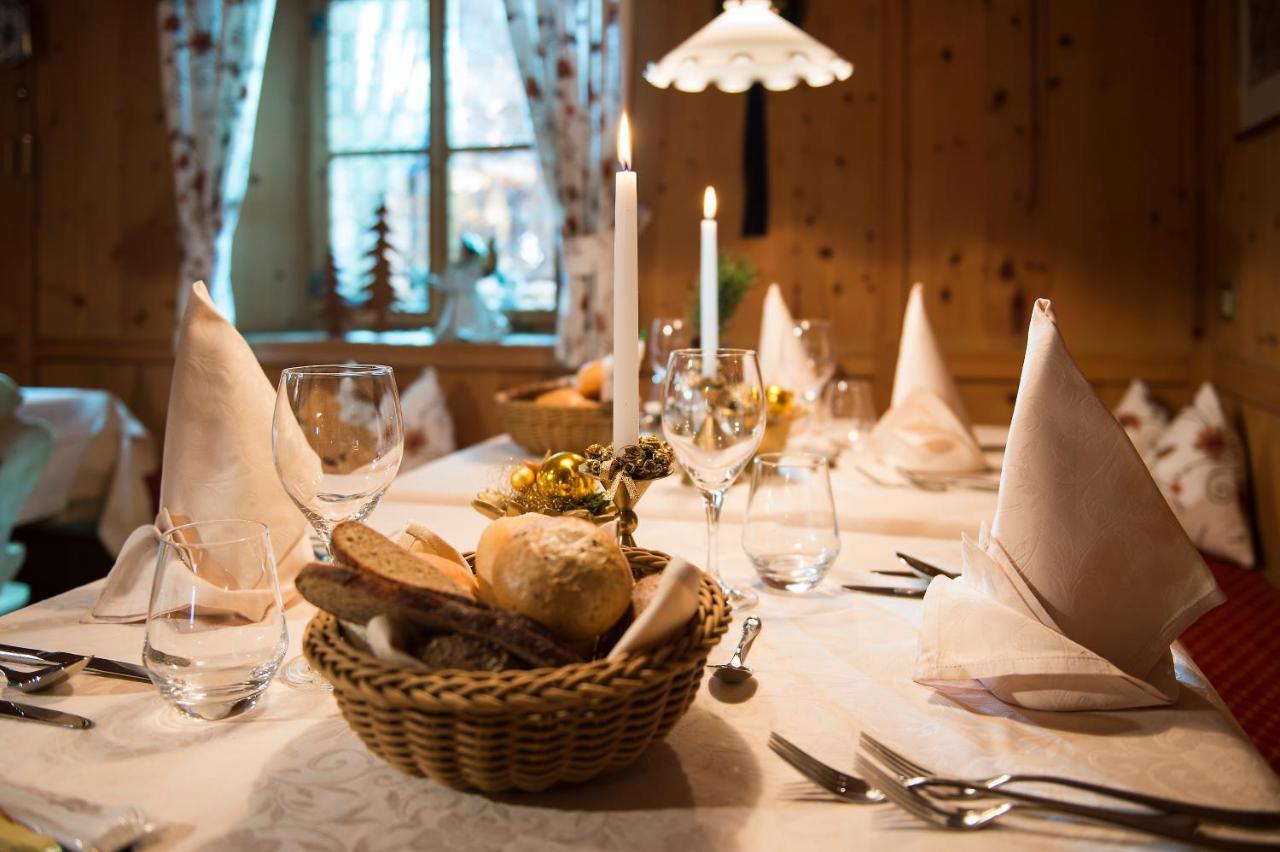 Hotel Reischach Brunico Bagian luar foto