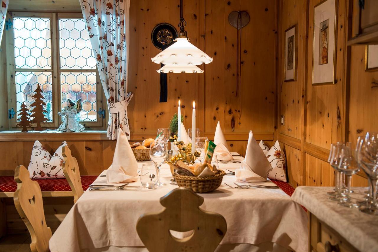 Hotel Reischach Brunico Bagian luar foto