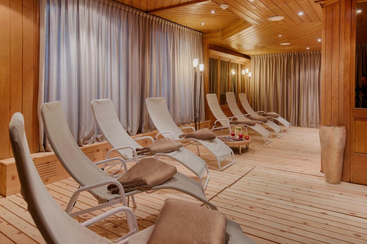 Hotel Reischach Brunico Bagian luar foto